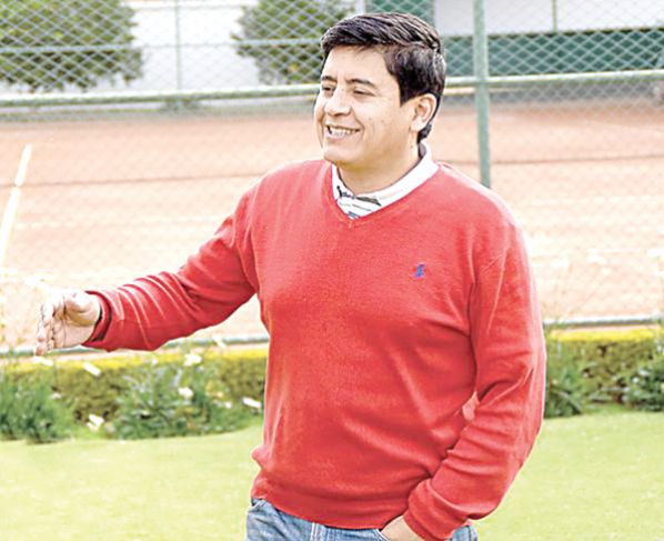GRÓVER VARGAS, PRESIDENTE DE WILSTERMANN. DICO SOLÍS