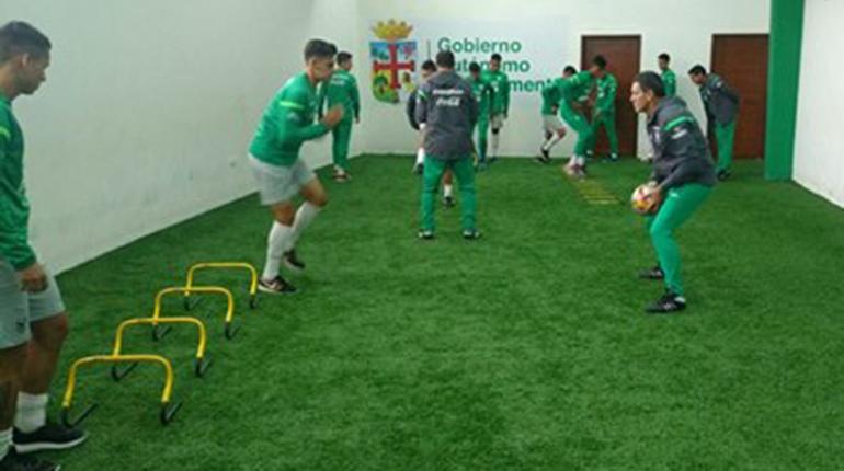 La Selección nacional durante su entrenamiento esta mañana. | Foto: Prensa FBF