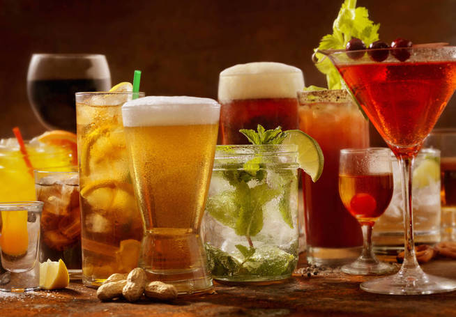 Las bebidas alcohólicas producen el compuesto. (iStock)