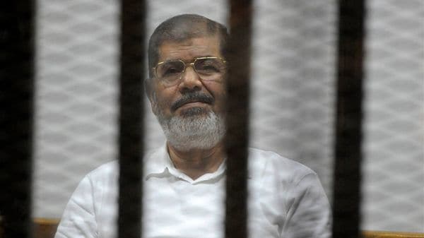 Mohammed Morsi, presidente electo de Egipto derrocado por los militares en 2013 (Reuters)