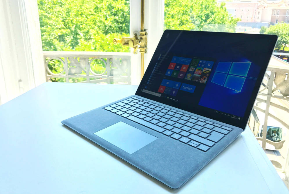 Foto: El nuevo Surface Laptop de Microsoft. (J. E.)