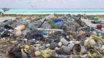 Plastikmüll am Strand Hawaii