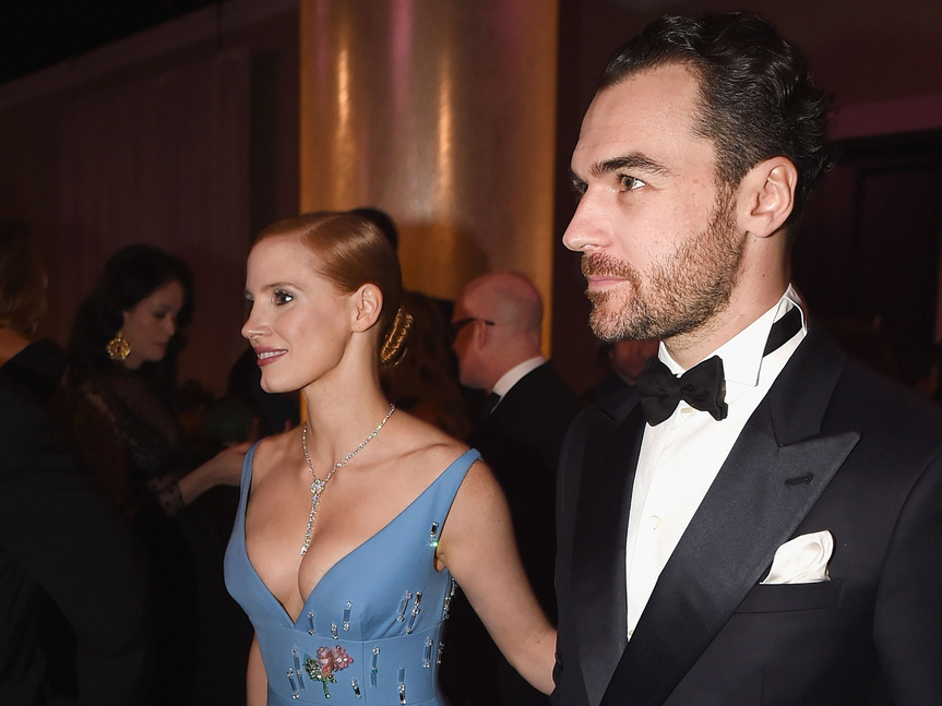 Jessica Chastain con su marido, Gian Luca passi de preposulo.