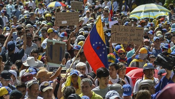 Los venezolanos realizarán asambleas en todo el país (AFP)