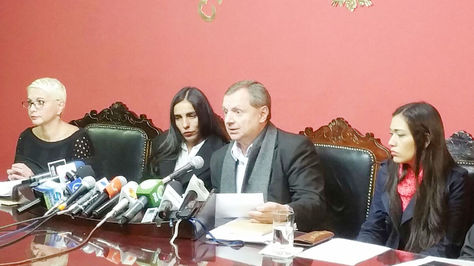 Conferencia de prensa de las Comisiones Mixtas de Constitución y Justicia Plural del Senado y Diputados.