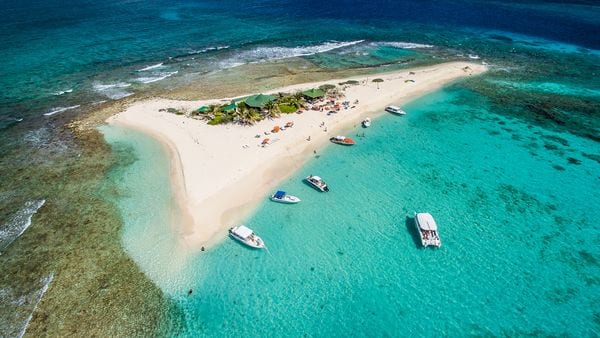 Sandy Island pertence al archipiélago de Anguila, una verdadera joya del Caribe. Un destino top.