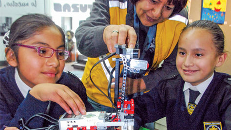 El curso de robótica educativa tiene como objetivo enseñar a construir un robot