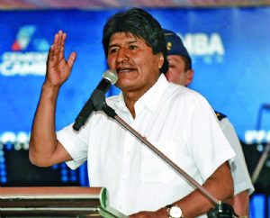 Morales abre la posibilidad de eliminar el visado a los estadounidenses