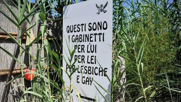 Los baños son diferentes para hombres, mujeres, lesbianas y gays