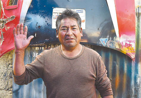 Víctor tarquino, un copiloto de automovilismo, que cuenta sus viviencias. Foto: Alejandra Rocabado.