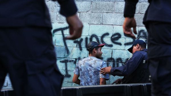 La policía detuvo a 252 personas en seis días (Photo by Spencer Platt/Getty Images)