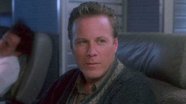 John Heard como Peter McCallister en Mi Pobre Angelito