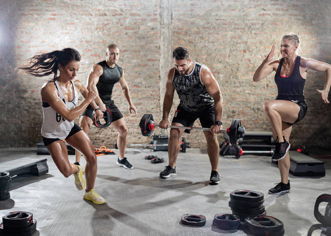 Usa el sentido común, no tienes por qué seguir su ritmo. (iStock)