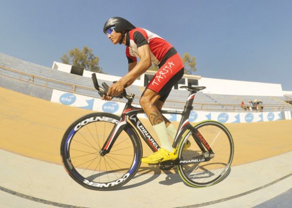 CICLISTA TARIJEÑO DE LA CATEGORÍA ÉLITE, EN EL SELECTIVO DE LA DISCIPLINA. OSVALDO CHACÓN