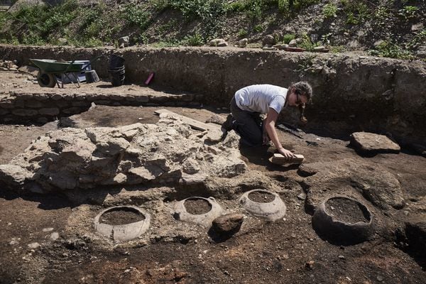 Las excavaciones comenzaron en abril y se extenderán hasta diciembre (AFP)