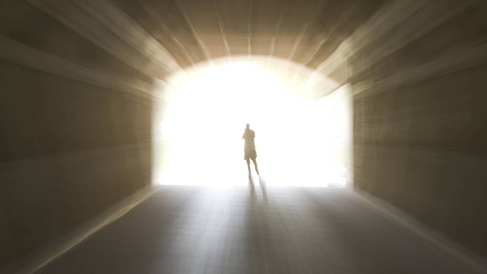 Foto: La luz al final del túnel es mucho más que un estereotipo. (iStock)