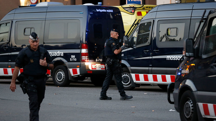 Policía: el atentado de Barcelona está vinculado a la explosión de una casa la noche anterior