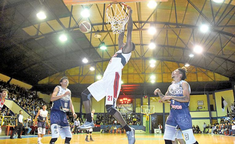 LEE ANOTA UN PUNTO CLAVE PARA SAN SIMÓN EN EL DUELO ANTE CALERO.