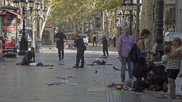 El atentado de Barcelona, reivindicado por ISIS, dejó al menos 13 muertos (EFE)