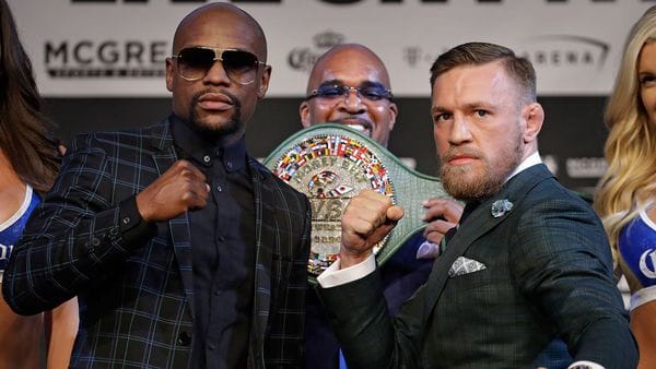 Mayweather y McGregor se verán las caras el sábado sobre el ring (AP)