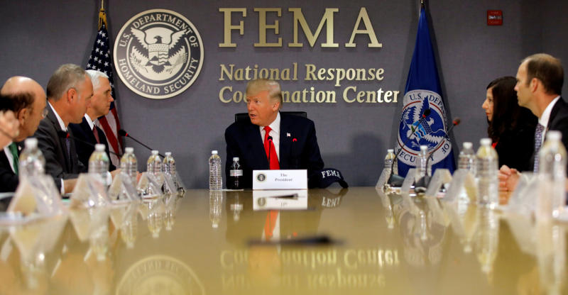 El presidente se reunió con la Agencia Federal para el Manejo de Emergencias (FEMA) ante la llegada del huracán.