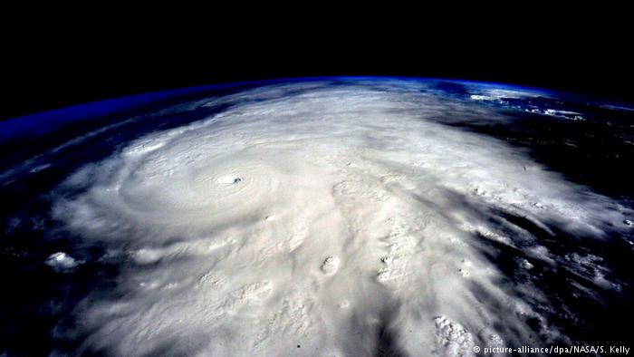 Mexiko Hurrikan Patricia (picture-alliance/dpa/NASA/S. Kelly)