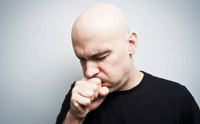 ¿Cuánto llevas tosiendo? (iStock)