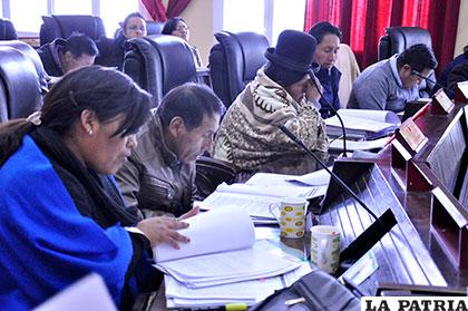Resultado de imagen de Asambleístas  de la Gobernación de Oruro