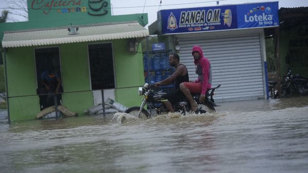 República Dominicana luego del paso de Irma a distancia de su costa. (EFE)