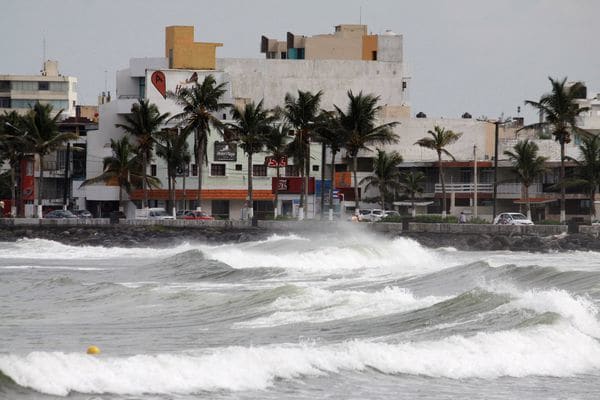 Las costas de Veracruz que esperan la llegada del huracán Katia. (REUTERS/Victor Yanez)