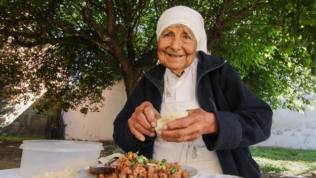 Sara tiene sus empanadas listas a las 9:30 de la mañana