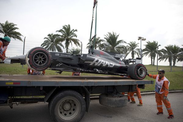 Romain Grosjean manifestó que se encuentra en perfecto estado (AP)