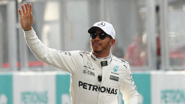 Hamilton se quedó con la ‘pole’ en Sepang, donde este domingo se correrá el GP de Malasia (Reuters)
