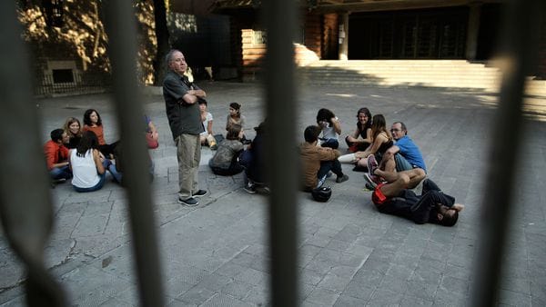Todavía hay 163 colegios ocupados en Calaluña (AP)