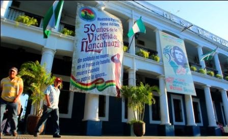 Dos-Che-actos-en-contra-y-a-favor