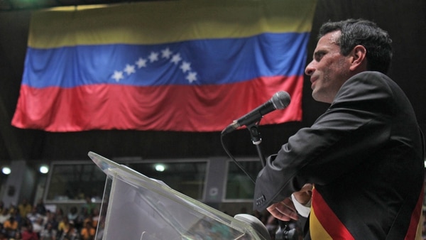 Henrique Capriles brindó un acto por el fin de su mandato (Pablo Villarreal)