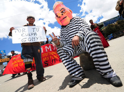 Una movilización de víctimas de la Masacre de octubre en la ciudad de El Alto