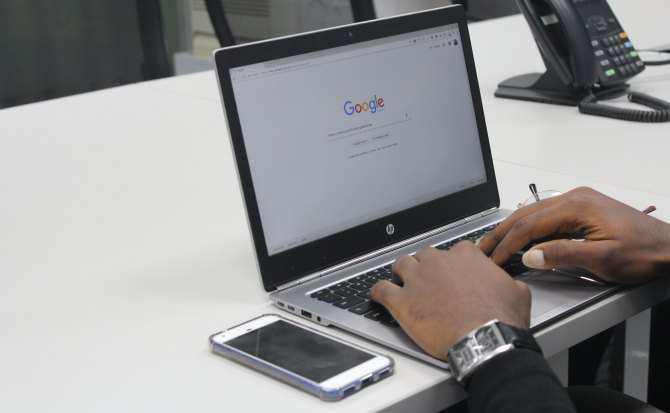 Google aumenta la seguridad para los usuarios en riesgo de hackeo