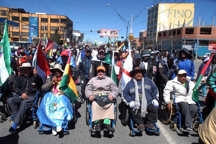 Resultado de imagen de personas con discapacidad en bolivia