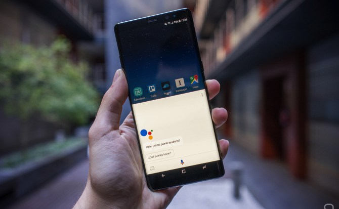 La versión en español de Google Assistant tiene todo lo necesario para plantar cara a Siri