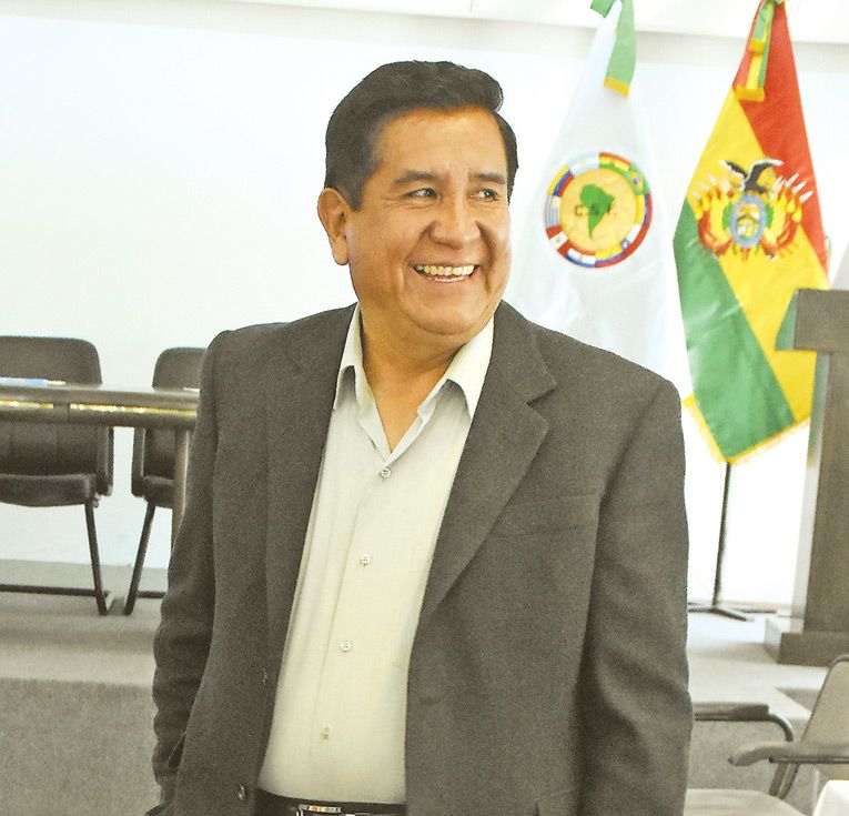 CÉSAR SALINAS, ÚNICO CANDIDATO A LA FEDERACIÓN.