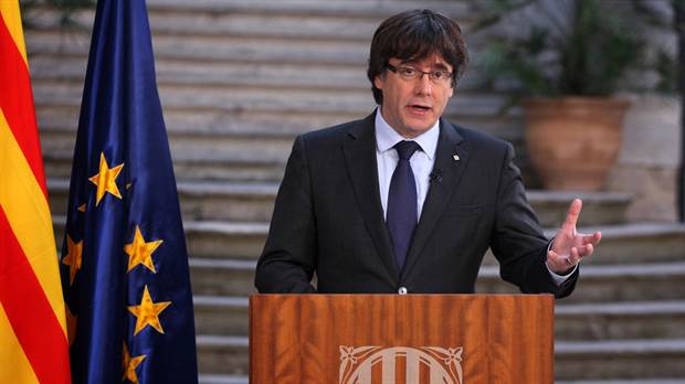 Acusan formalmente de graves delitos a Carles Puigdemont y a legisladores independentistas