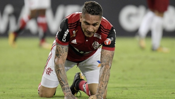 El delantero se perderá el repechaje de Perú y la semifinal de la Sudamericana con Flamengo (Getty)