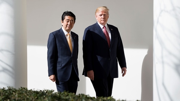 Shinzo Abe y Donald Trump (AFP)