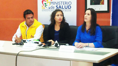 El alcalde Luis Revilla, la ministra de Salud, Ariana Campero, y la directora general ejecutiva de la ABEN, Hortensia Jiménez. 