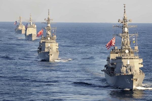 El destructor de clase Takanami de la Fuerza de Autodefensa Marítima del Japón (Reuters)