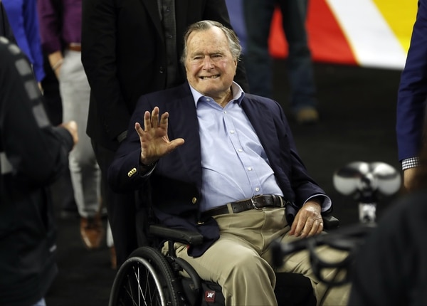 George H.W. Bush, en una foto de abril 2016 (AP)