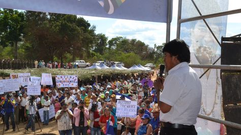El presidente Evo Morales inaugura el puente Mapucho II, ubicado en San Joaquín capital de la provincia Mamoré. 