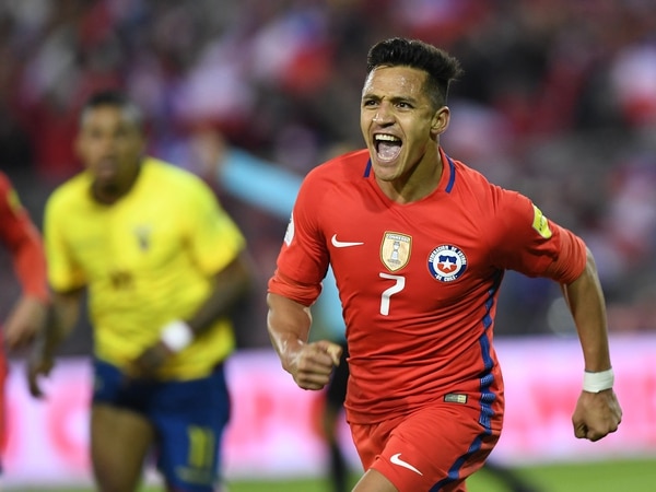 Alexis Sánchez: mientras los clubes de Europa lo persiguen, el “Niño Maravilla” chileno faltará (AFP)