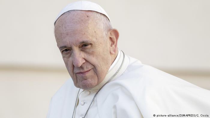 Vatikanstadt | Papst Franziskus bei wöchentlicher Audienz (picture-alliance/ZUMAPRESS/G. Ciccia)
